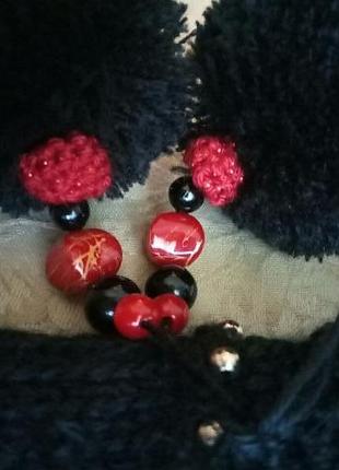 Теплые зимние вязанные дизайнерские варежки