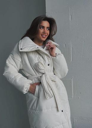 Мегастильне зимове пальто