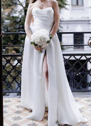 Весільна сукня з корсетом3 фото