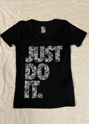 Nike футболка для спорта