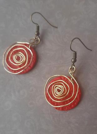 Серьги ручн работ филигран пллимерн глин hand made подвески сережки красн кругл золот бохо бижутер красн сережкі украшен тренд