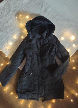 Пуховик з капюшоном