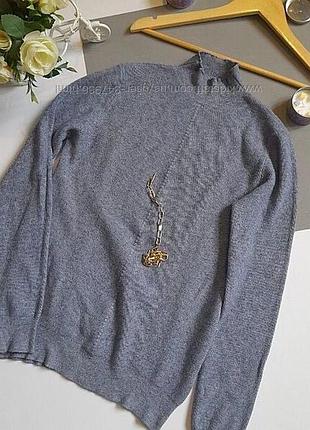 Свитер с горловиной. р с- м прекрасный состав. сток