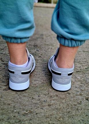 Жіночі кросівки jordan retro 1 low женские кроссовки джордан