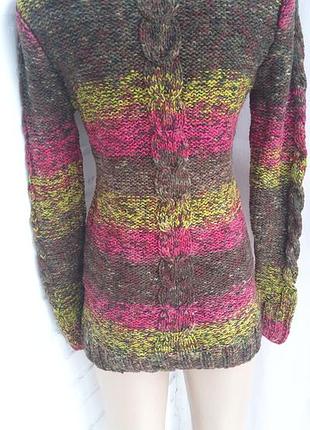 Яскравий светр ручної роботи 4