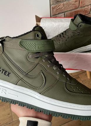 Зимові чоловічі високі шкіряні зелені кросівки nike air force 1 gore-tex 🆕