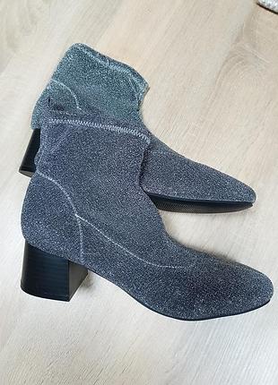 Ботинки черевики primark р.41 блестящие серебристые /на новый год/новорічні/новогодние
