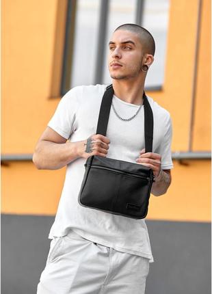 Мужская сумка мессенджер с кожи  makros черная2 фото