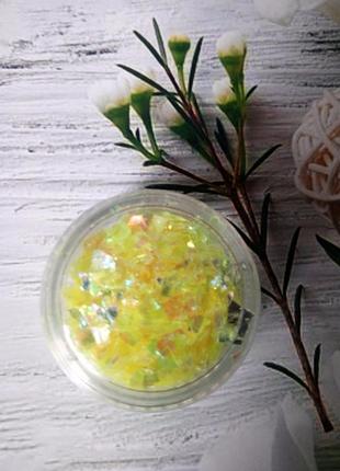 Слюда желтая