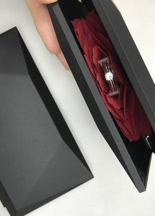 Ювелирный футляр для кольца