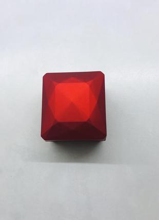 Красная коробочка для кольца