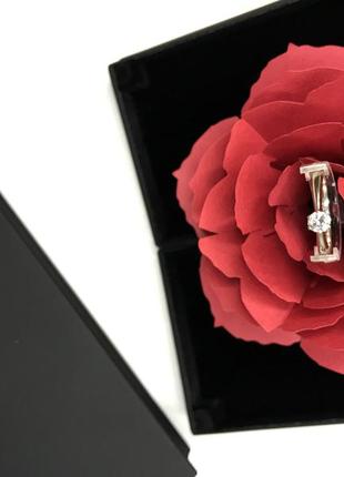 Ювелирный футляр для помолвки