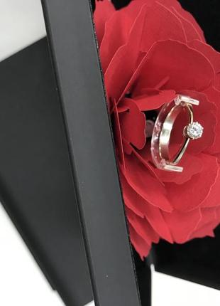 Ювелирный футляр для помолвки