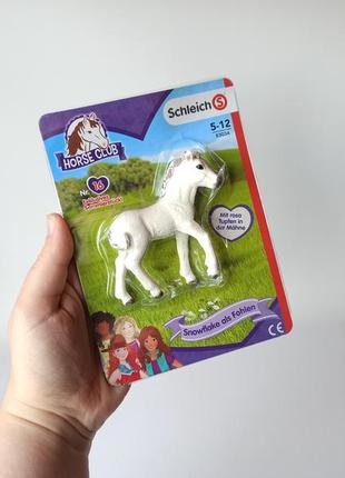 Колекційна ігрова фігурка лоша "сніжинка". horse club. schleich.