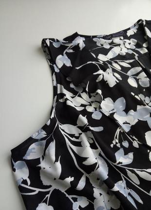 Красивая летняя блуза с рюшей в цветочный принт4 фото
