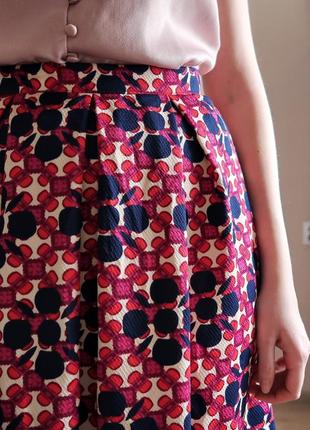 Яркая миди юбка с принтом от izabel london4 фото