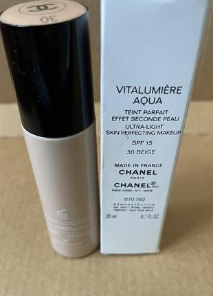 Chanel vitalumiere aqua тональний флюїд #30 beige, 20ml3 фото