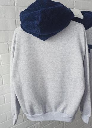 Худі утеплене світло-сірого кольору 4