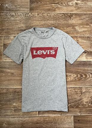 Мужская футболка levi’s