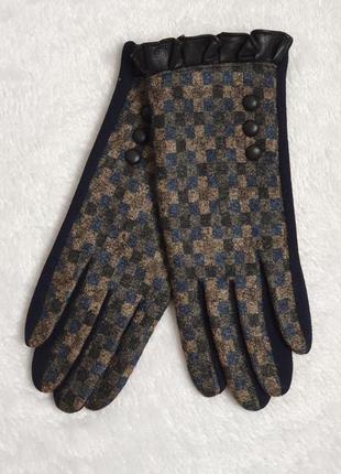 Женские перчатки с декоративним елементом "клетка"4 фото
