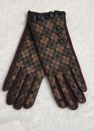 Женские перчатки с декоративним елементом "клетка"7 фото
