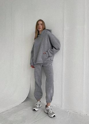 Костюм
