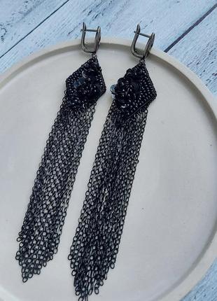Довгі сережки ручної роботи з вишивкою та ланцюжками5 фото