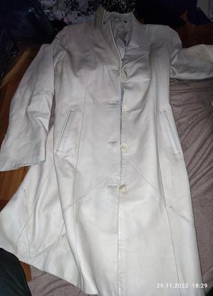 Кожаный плащ, нюд,телесного цвета