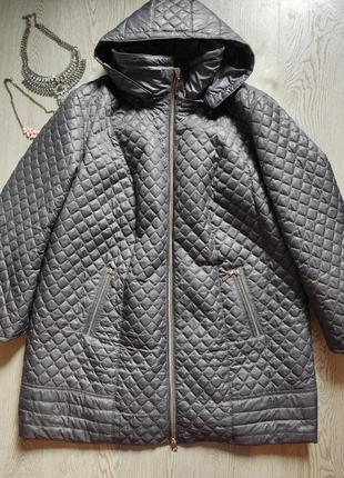 Серая стеганая куртка деми на молнии пальто с узором длинная батал большой размер 72