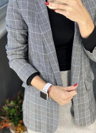 Піджак в клітинку