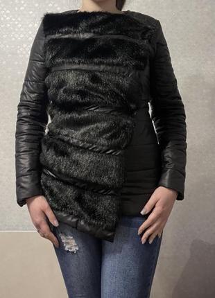 Жіночі куртки на осінь та весну теплі