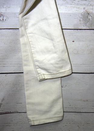 Модные джинсы бело-молочного цвета3 фото