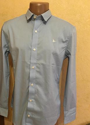 Рубашка с длинным рукавом приталенная голубого цвета