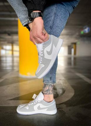 Кросівки nike air jordan1 low wolf grey4 фото