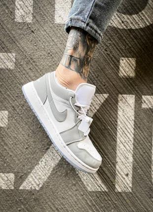 Кросівки nike air jordan1 low wolf grey5 фото