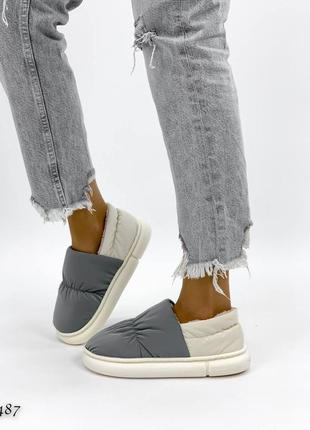 Дутики зимние серые женские