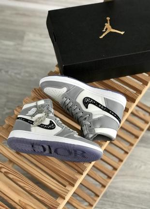 Жіночі кросівки jordan retro 1 женские кроссовки джордан