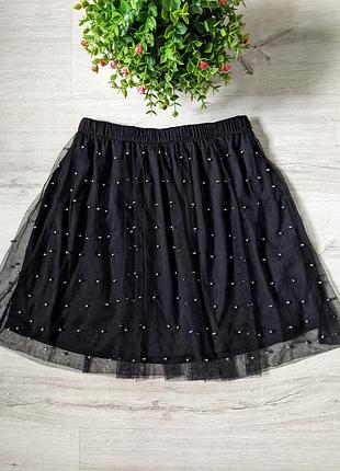 Красива спідничка з бусинками