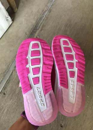 Новые розовые детские кроссовки которые светятся6 фото