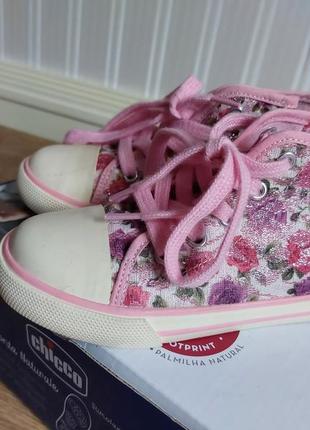 Нові кеди chicco