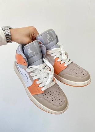 Жіночі кросівки jordan retro 1 женские кроссовки джордан3 фото