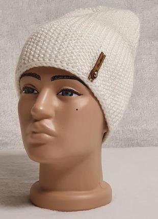 Стильна та тепла жіноча шапка de mary