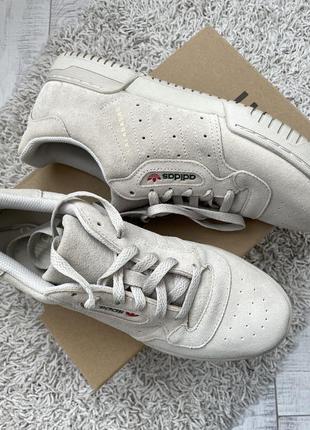 Adidas yeezy powerphase1 фото