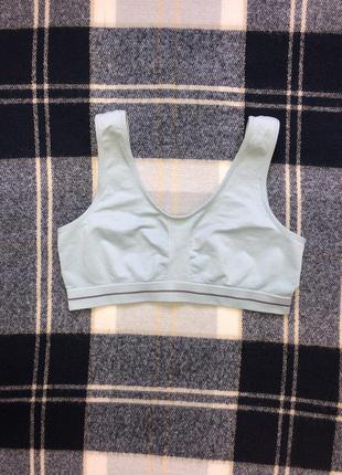 Бюст спортивного плану