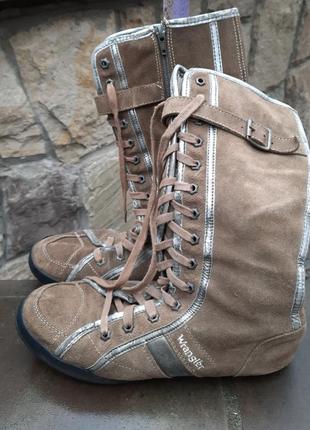 Жіночі домісезонні чоботи wrangler.