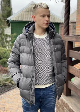 Тепла зимова куртка tommy hilfiger р.м