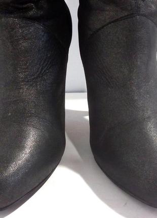 Стильні шкіряні демісезонні черевики на шпильці, р.38 код f38835 фото