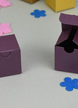 Коробочка 3,5×3,5×3,5 см, фіолетова (ruby) з дизайнерського картону3 фото