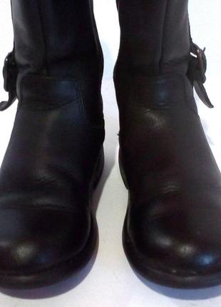 Шкіряні дитячі демісезонні чоботи для дівчинки від бренду clarks, р.25 код w23106 фото