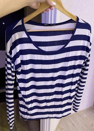 Кофта в полоску свободного кроя лонгслив